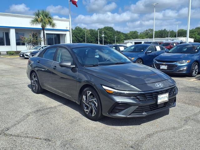 2024 Hyundai Elantra Limited