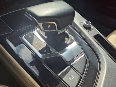 2024 Audi A4 Premium Plus 45 TFSI S line quattro S tronic