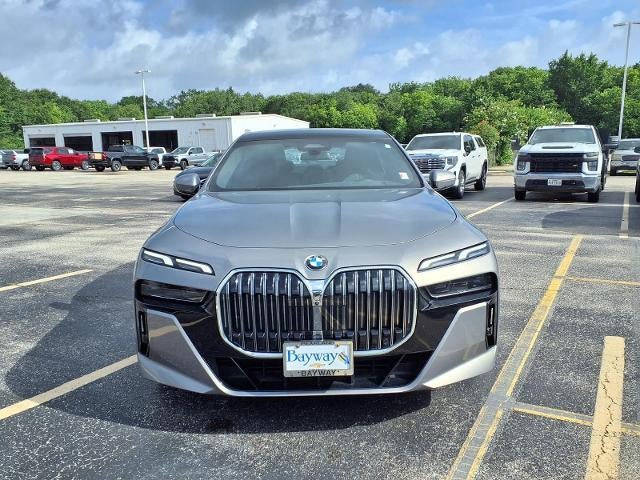 2025 BMW 7 Series 740i