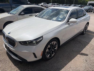 2024 BMW 5 Series 530i