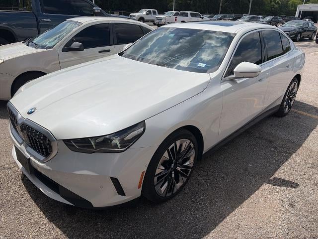 2024 BMW 5 Series 530i